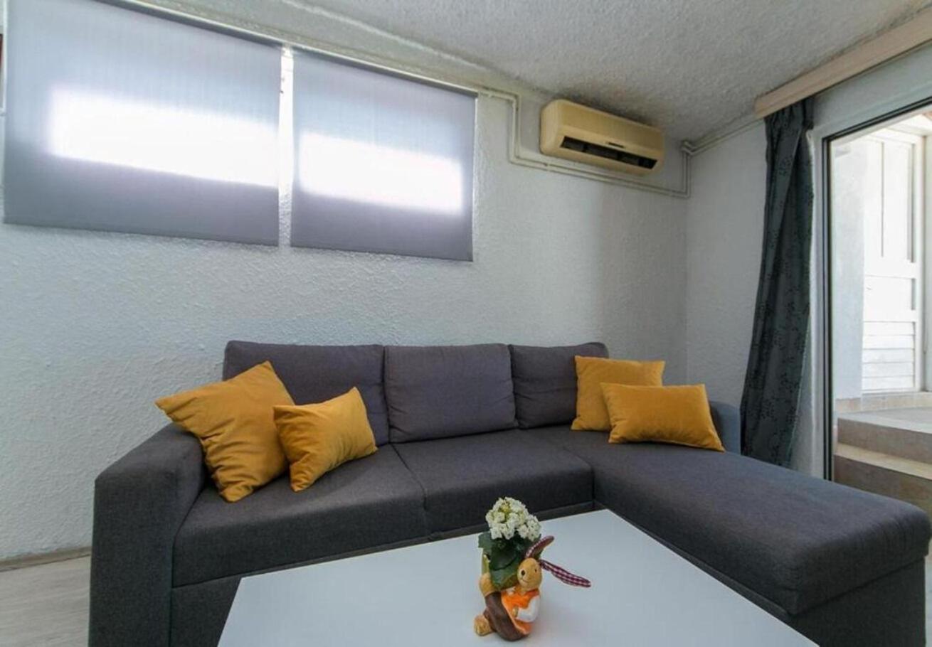 Apartment Jure Brist Esterno foto
