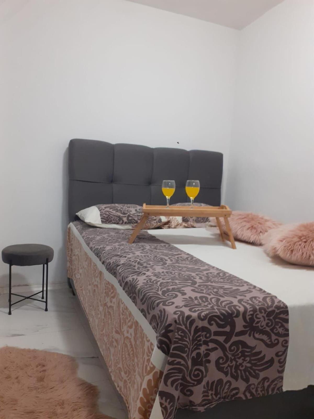 Apartment Jure Brist Esterno foto